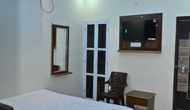 Bholashankara Vasavi Annapurna Satram