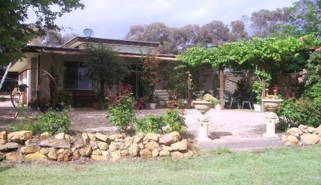 Border Cliffs River Retreat in Paringa