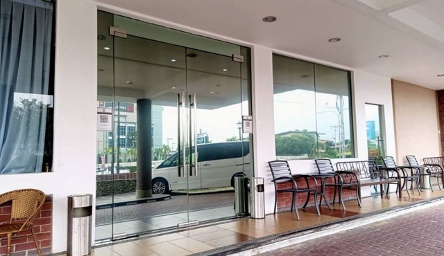 Borneo Suites Hotel