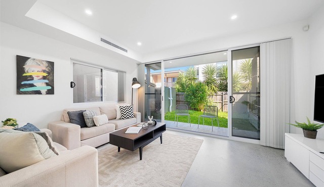 Boutique Inner West Stay | Easy CBD Access
