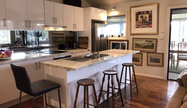 BOWRAL RIVERSIDE HOMESTEAD Starlink Internet/Pet Friendly