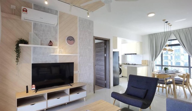 Breathtaking Seaview Vacation Home at Forest City