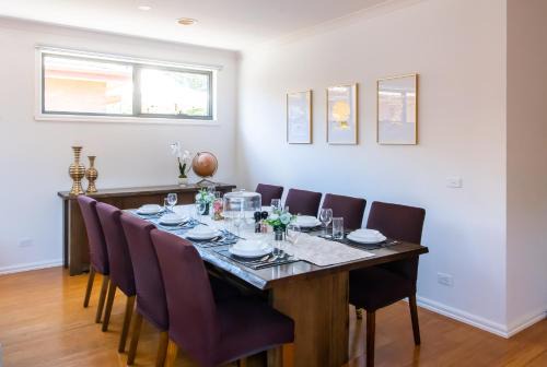 Bright, comfortable family home in leafy Forest Hill in Forest Hill