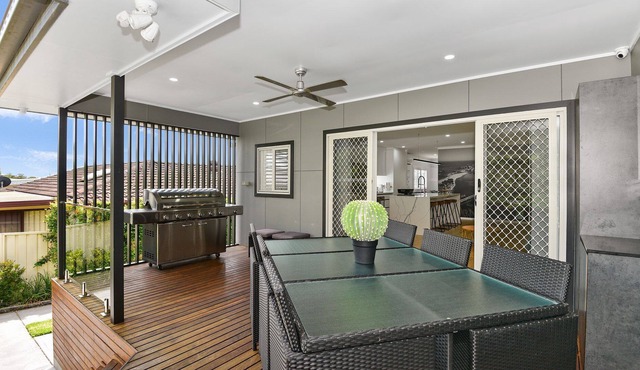 Brooke Haven, modern family home with flat