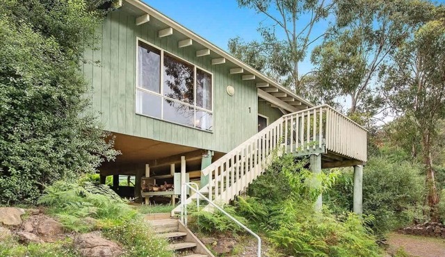 Canobolas Mountain Two-Bedroom Cabin 1
