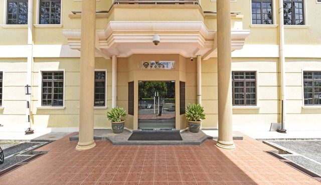 Capital O 90434 Marmoris House