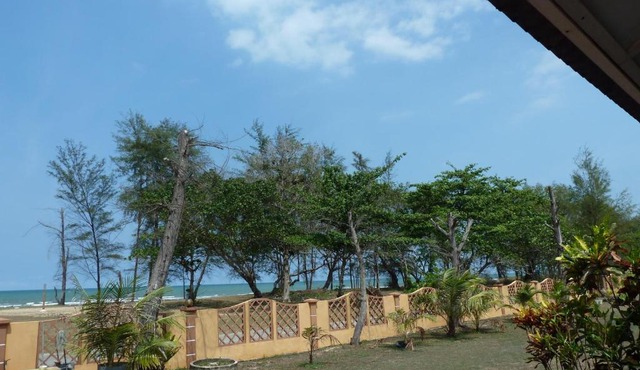 Cempaka Beach Resort