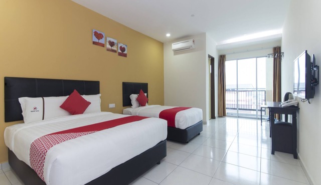 Central Hotel