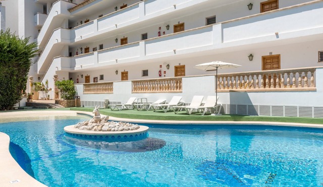 Centrally located with a rooftop terrace – Casa Sa Torre III in Canyamel