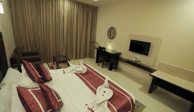 Chandra Grand