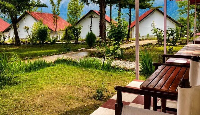 Chardham Resort Guptakashi
