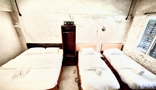 Charming 4-bedroom lodge with AC and WiFi in fabulous Ipoh