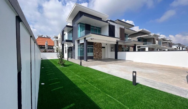 Chen Villa Bukit Gambir 晨舍