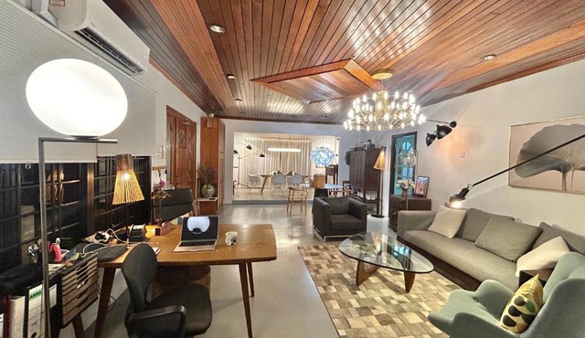 Chic Designer 3 Rooms Shared Bungalow near LRT SS1 PJ