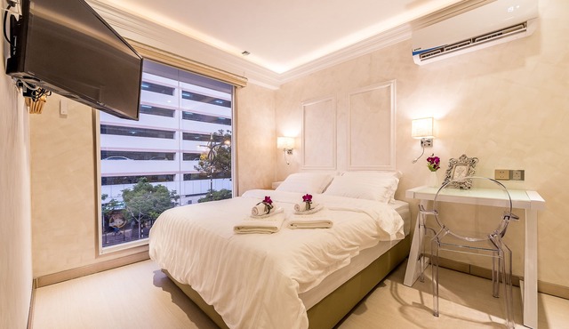CJ Residence