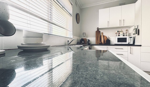 ✔️Close to EVERYTHING - Sprawling Port of Echuca Residence - 9 Guests in Echuca