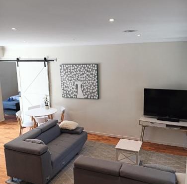 Coastal Comforts in Aspendale