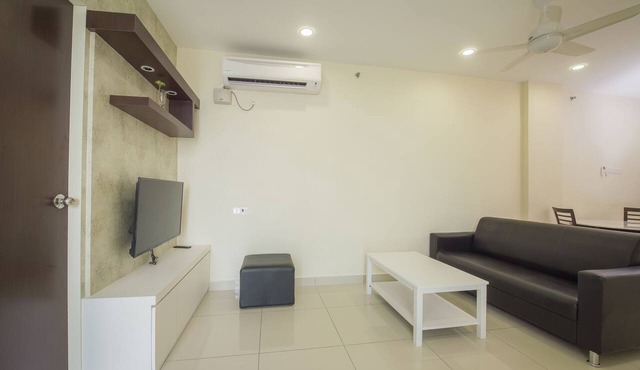 Comfortable and Convenient Deluxe Suite
