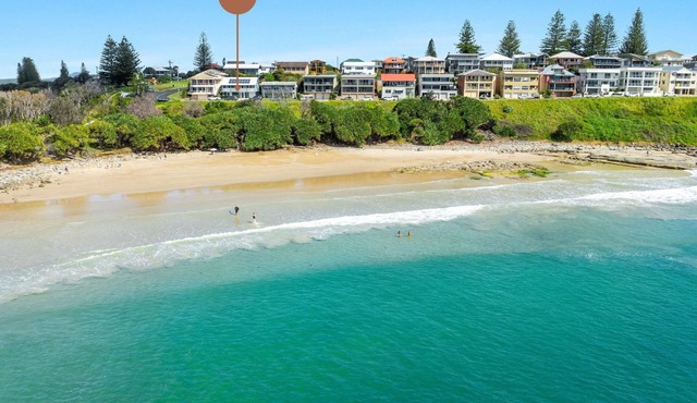Como - Absolute Beachfront with Uninterrupted Convent Beach Views - Holiday Yamba in Yamba