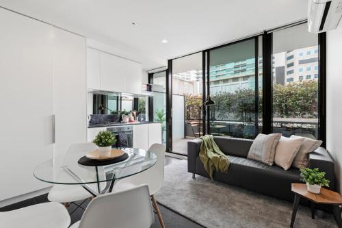 Complete Host Essence Apartments in Melbourne