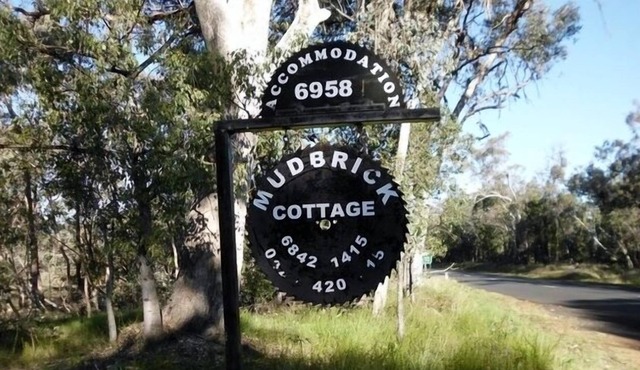 Coona Mudbrick Cottage