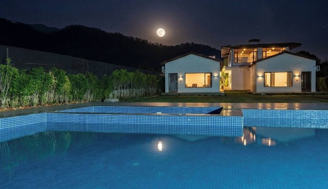 Corbett Retreat