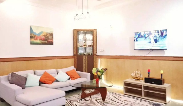 Corner House 4BR@Wifi 5-mins/JPOnn
