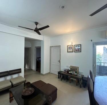 Cozy 2BHK with lush views!