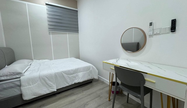 Cozy 2BR Suite [2–6 Pax] FREE 500Mbps Wifi Bangsar South
