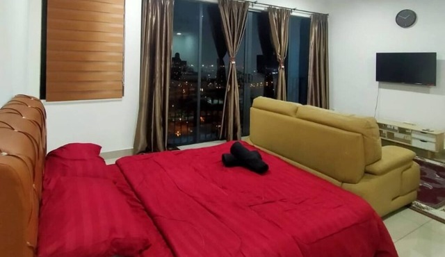 Cozy and Relaxed Stay @ P. Daisey Studio Suite @Trefoil