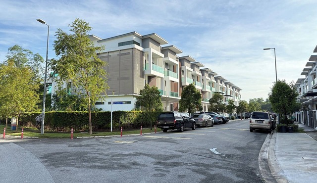 Cozy Private Pool Villa Puchong South up to 25 Pax