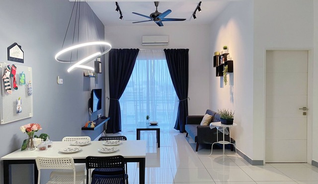 Cozy Retreat in Puchong: Your Home Away from Home!