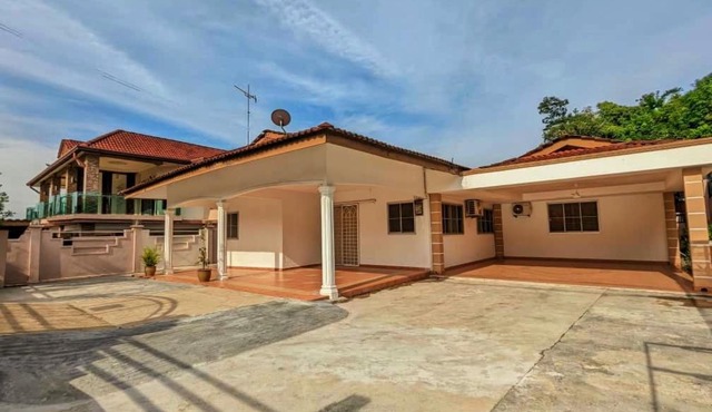 Cozy Spacious seremban Bangalow Taman Rasah 2085