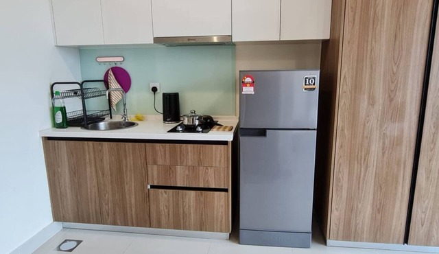 Cozy Suite 2 @Kozi Square near General Hospital