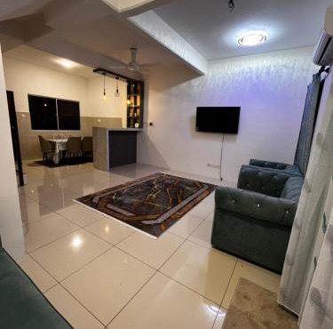 D Alamanda Homestay