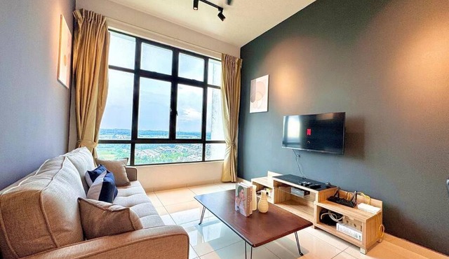 D'Summit Suite by Luxecocoo CK Kempas Setia Tropika
