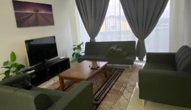 D'Zara Homestay