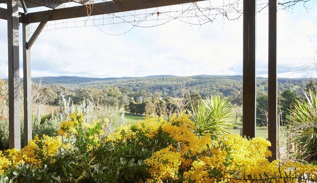 Daylesford Homestead in Shepherds Flat