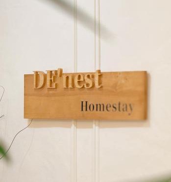 De'nest House