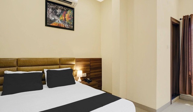 Deluxe Lalganesh Formally Royal Avenue