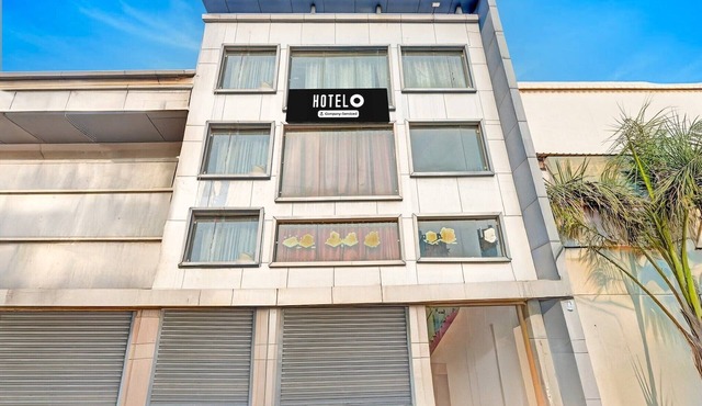 DeluxeHotel Dhruv