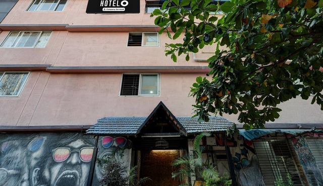 DeluxeTHE BREW AND REST INN