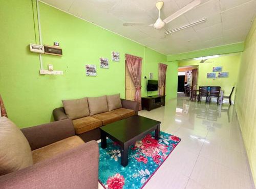 Dfieza Homestay Chukai