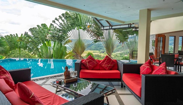 Diamond View Villa - Luxury Rainforest Retreat