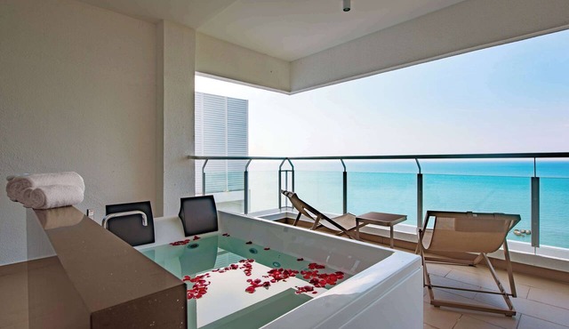 DoubleTree Resort by Hilton Hotel Penang