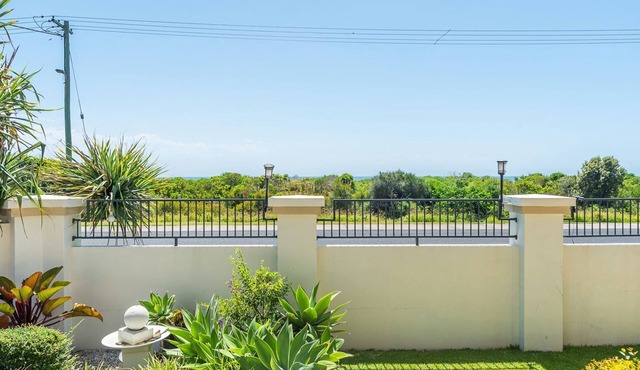 Downstairs beach unit opposite Airforce Beach with pool, BBQ deck, linen included, and easy access t