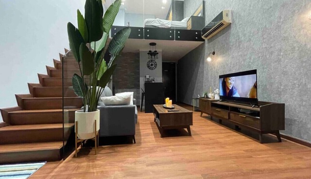 Duplex Cyber View Apartment - Netflix