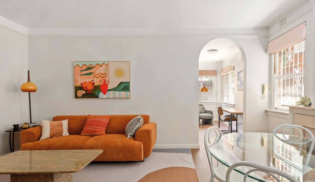 Elegant Art Deco 2BR Apartment in Prime Rose Bay