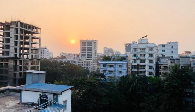 Elegant lakeside apartment near airport in Dhaka