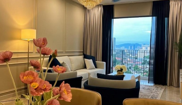 Elegant & Modern Luxe & KLCC Sunset View & Fast Wifi!